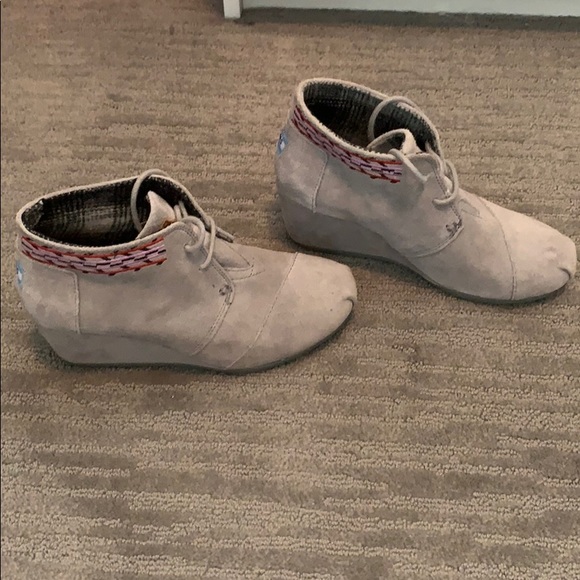 Gray Toms wedge boots size 7 - Picture 2 of 8